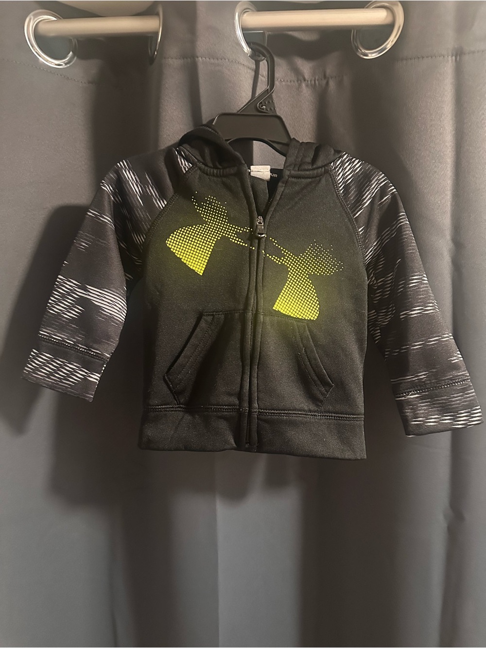 Under Armour Black Hoodie with Neon Yellow Logo and Patterned Sleeves
